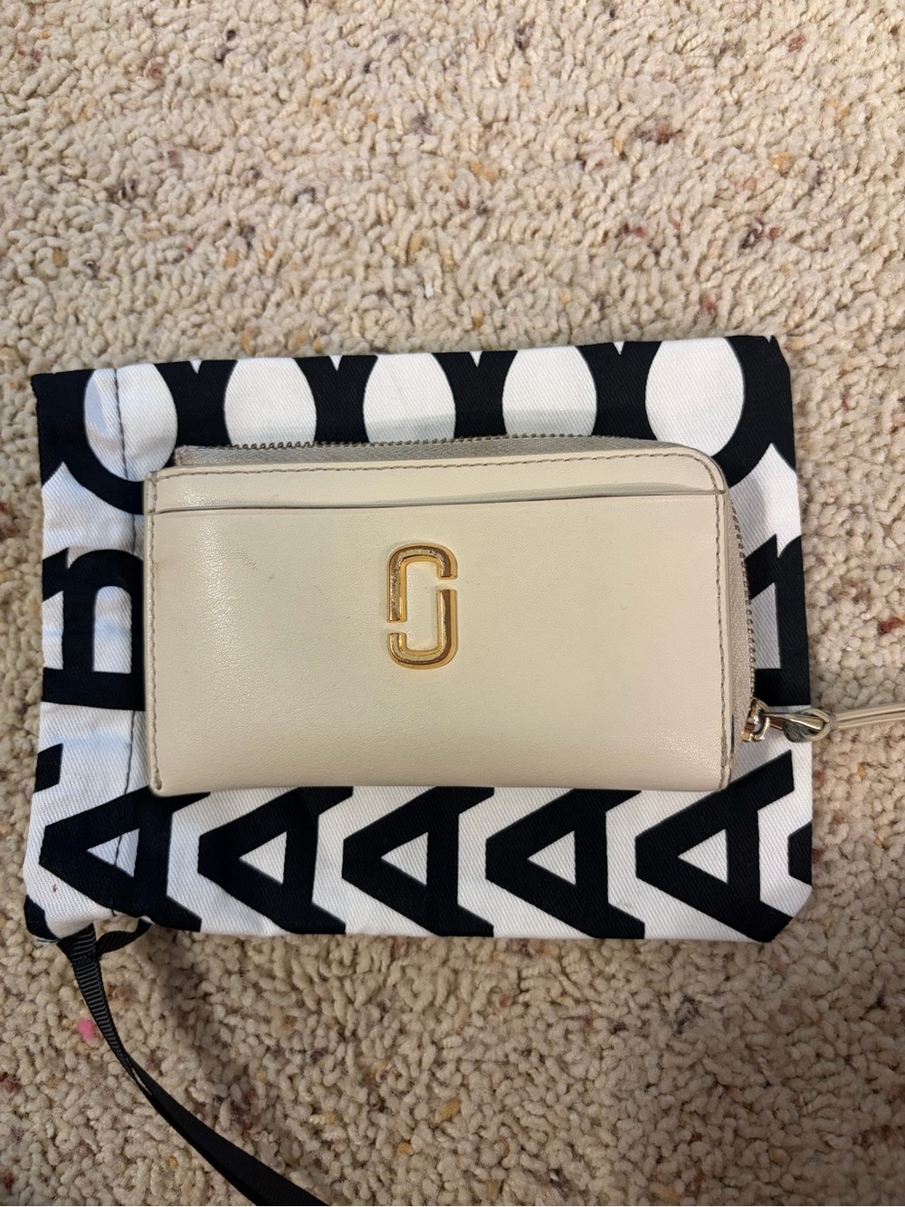Marc Jacob’s wrist wallet with dust bag